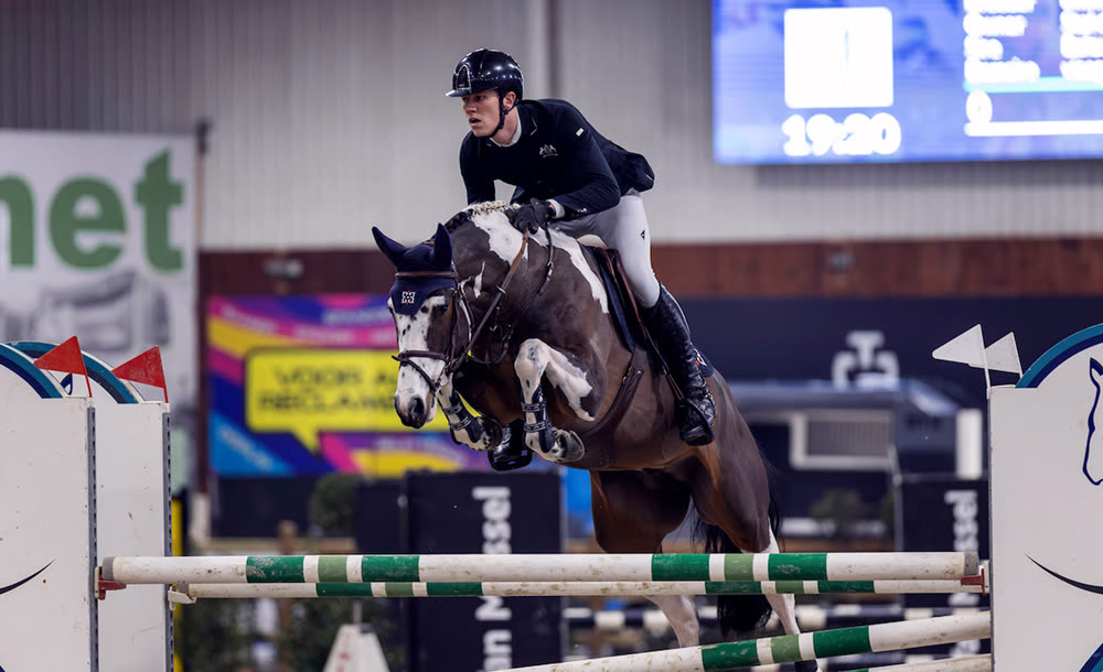 Judge de Castel jumping 4